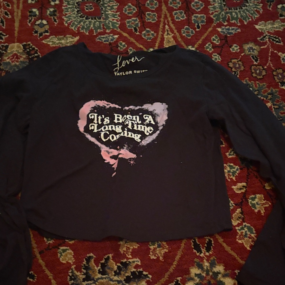 Taylor Swift it’s been a long time coming cropped tee